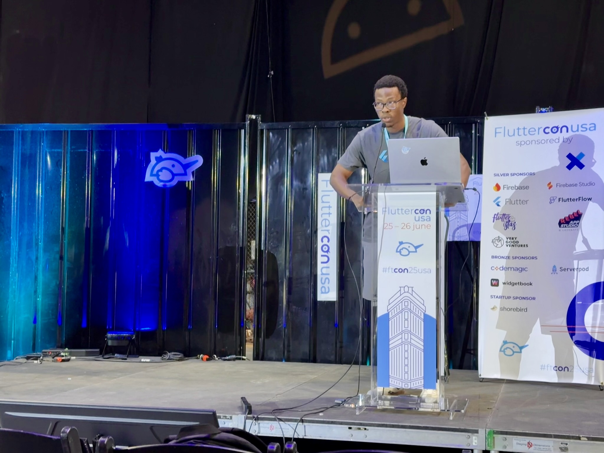 Martino Yovo on stage at Fluttercon USA