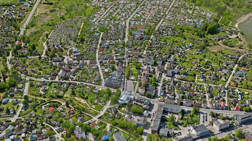 Leverage drones for large-area reality mapping