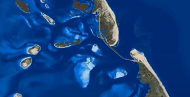 Map showing use of Esri Ecological Coast Units, or ECUs, on a coastline