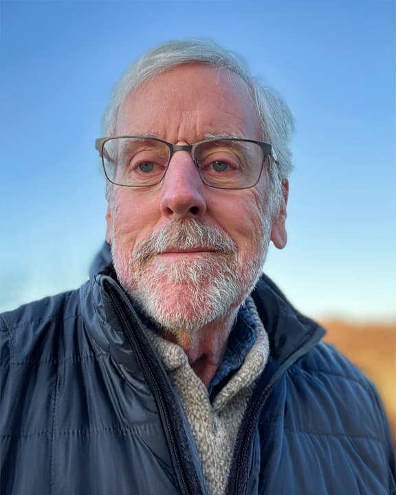 Allen Carol taking a selfie