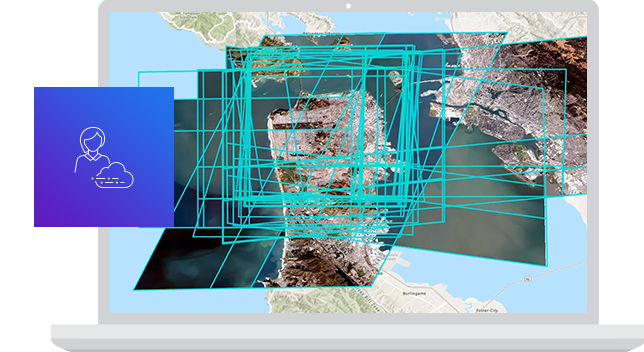 Pantalla de equipo portátil que muestra un mapa digital de la tierra y el océano con cuadros verdes superpuestos