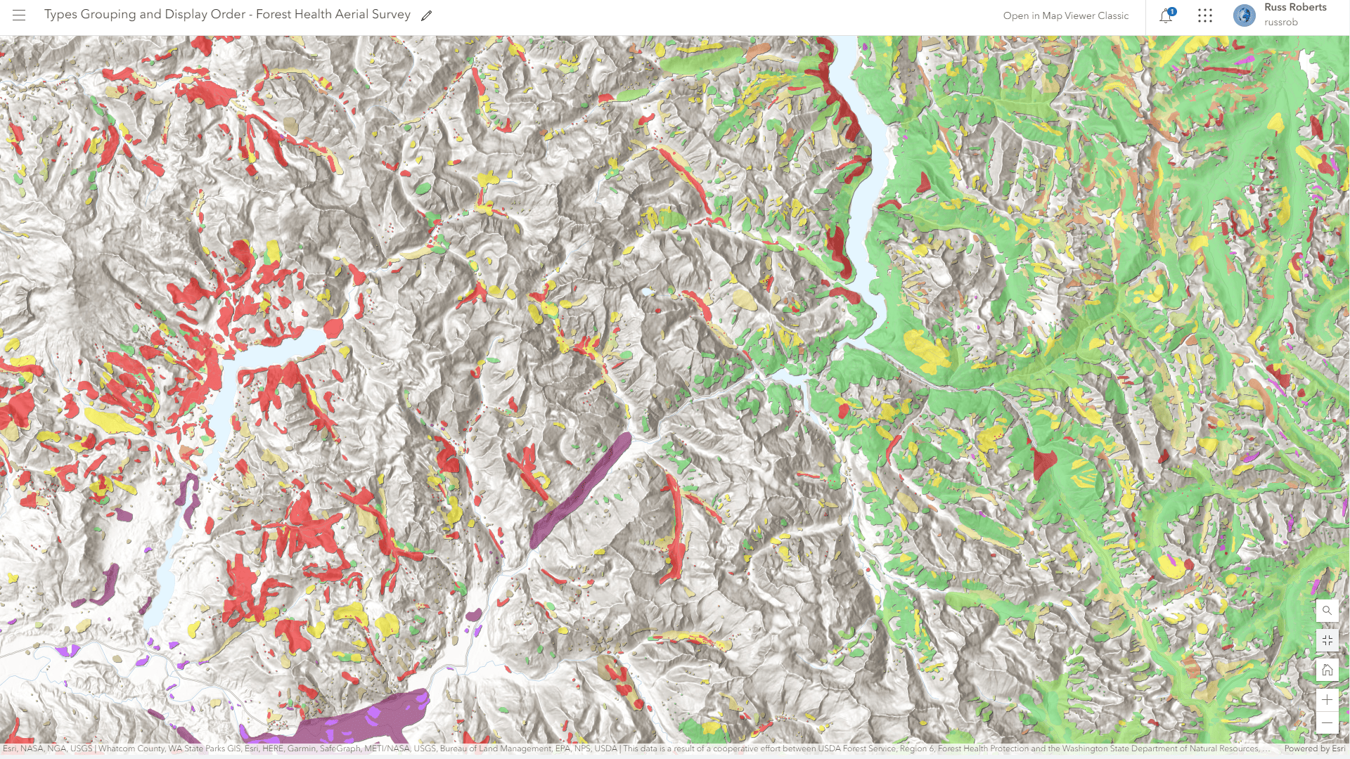 Carte d’isolignes avec des agrégats de points cartographiques en rouge et vert