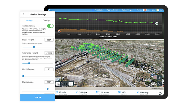 iPad-Bildschirm, der die Flugbahn einer Drohne und die aktivierte Funktion "Terrain folgen" zeigt