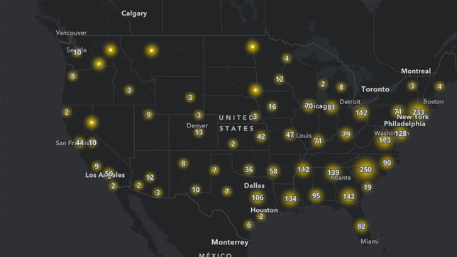 Karte der NAACP-Büros in den Vereinigten Staaten, auf der Ungleichbehandlungen aufgrund der geographischen Herkunft mithilfe von Location Intelligence aufgezeigt werden