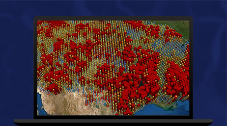 Mappa con punti rossi raggruppati visualizzata su un computer portatile