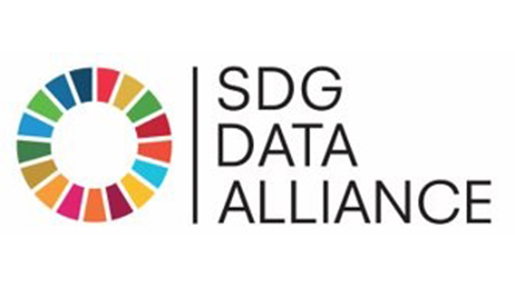 Un icono circular dividido en varios colores con las palabras "Alianza de datos de ODS" alineadas hacia la derecha del icono