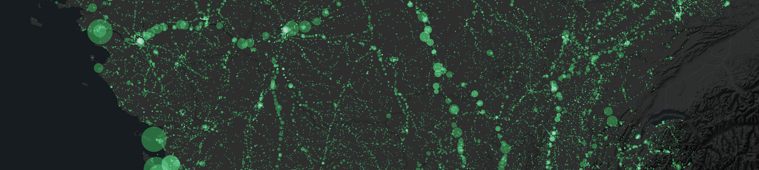 Questa immagine mostra una mappa a tema scuro con cerchi e linee verdi luminose, che rappresentano una rete o una visualizzazione dei dati.