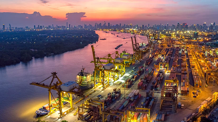 Securing the Maritime Transportation System: A GIS Concept of Operations 