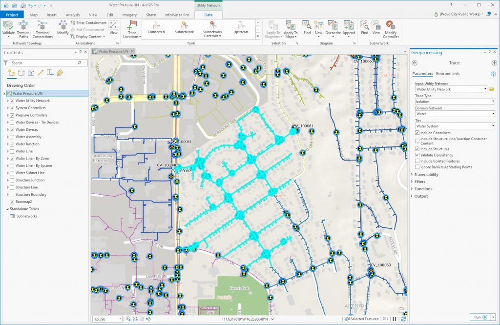 Water system shown in the ArcGIS Utility Network.