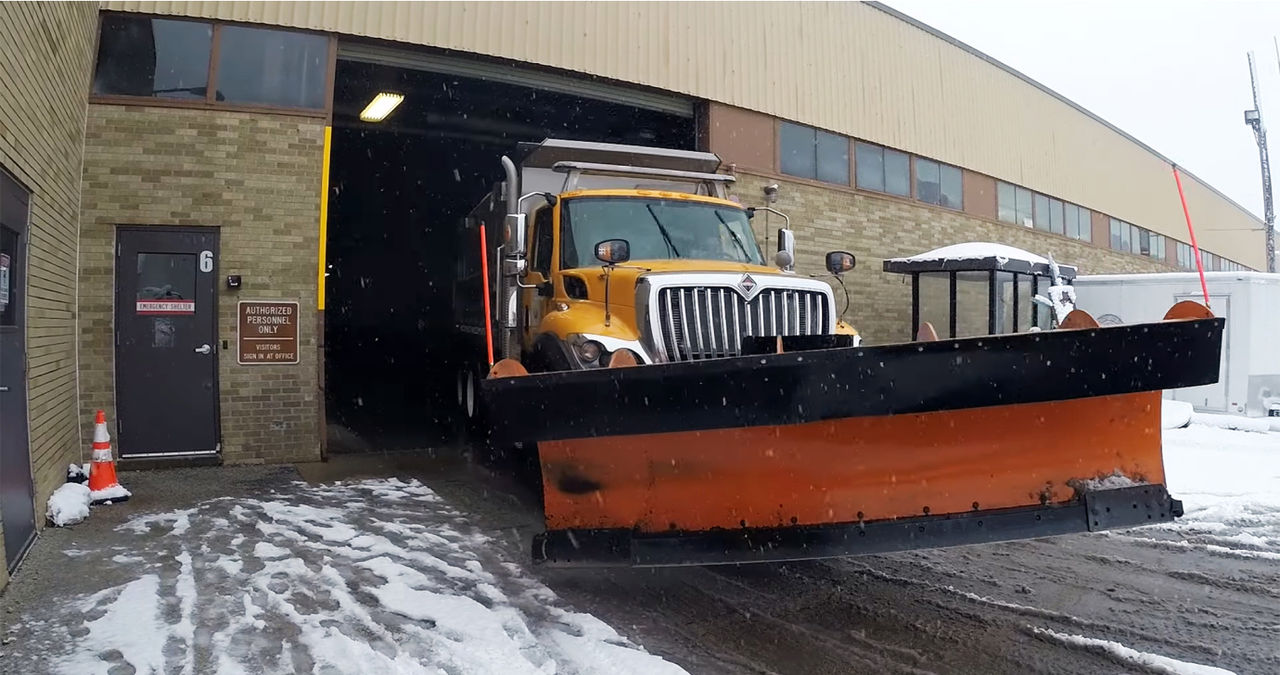 snow plow truck