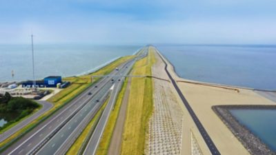 afsluitdijk