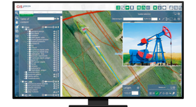 Grafische Darstellung eines Computerbildschirms mit einem Karten-Dashboard in Blau und Weiß