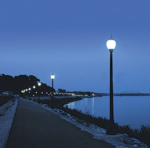 The City of Muscatine bike trail along the Mississippi River is lit with period lamps known as the 'String of Pearls.'