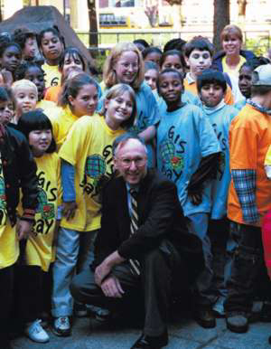 Jack Dangermond with students from Murch Elementary School in Washington, DC