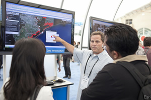 Esri and its partners showcase technologies at the GIS Solutions EXPO.